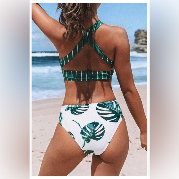 EUC Swimsuit haul- Hurley, Jessica Simpson and Victoria’s Secret- size small - Picture 7 of 15